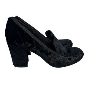 Women’s Black Crushed Velvet Shoes Size 7.5 Chunky Heel Witchy Fairy Goth Whimsy